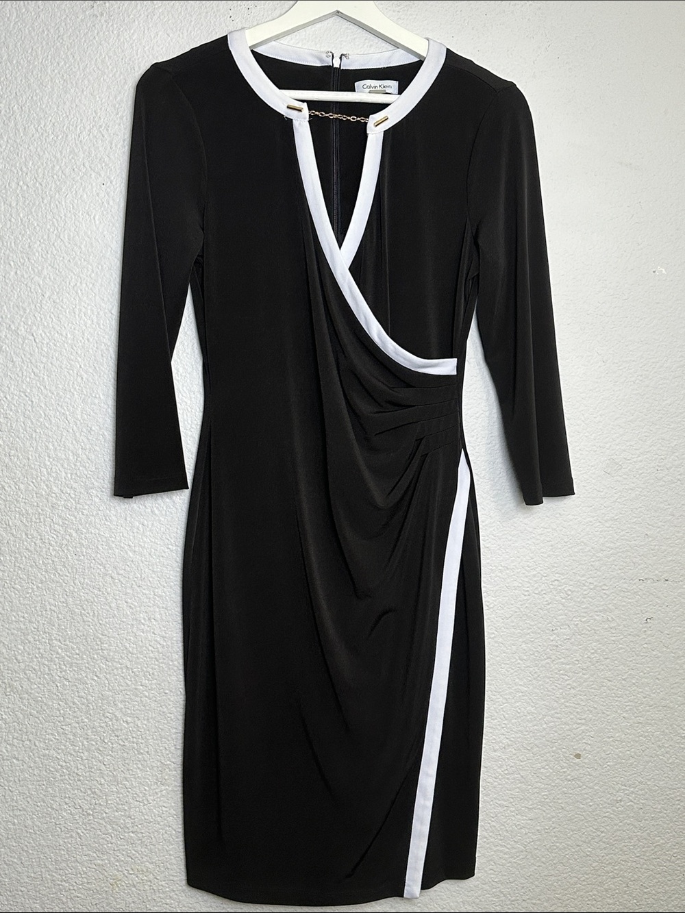 Calvin Klein Black Sheath Dress Faux Wrap Gold Chain Neckline Womens Size 6